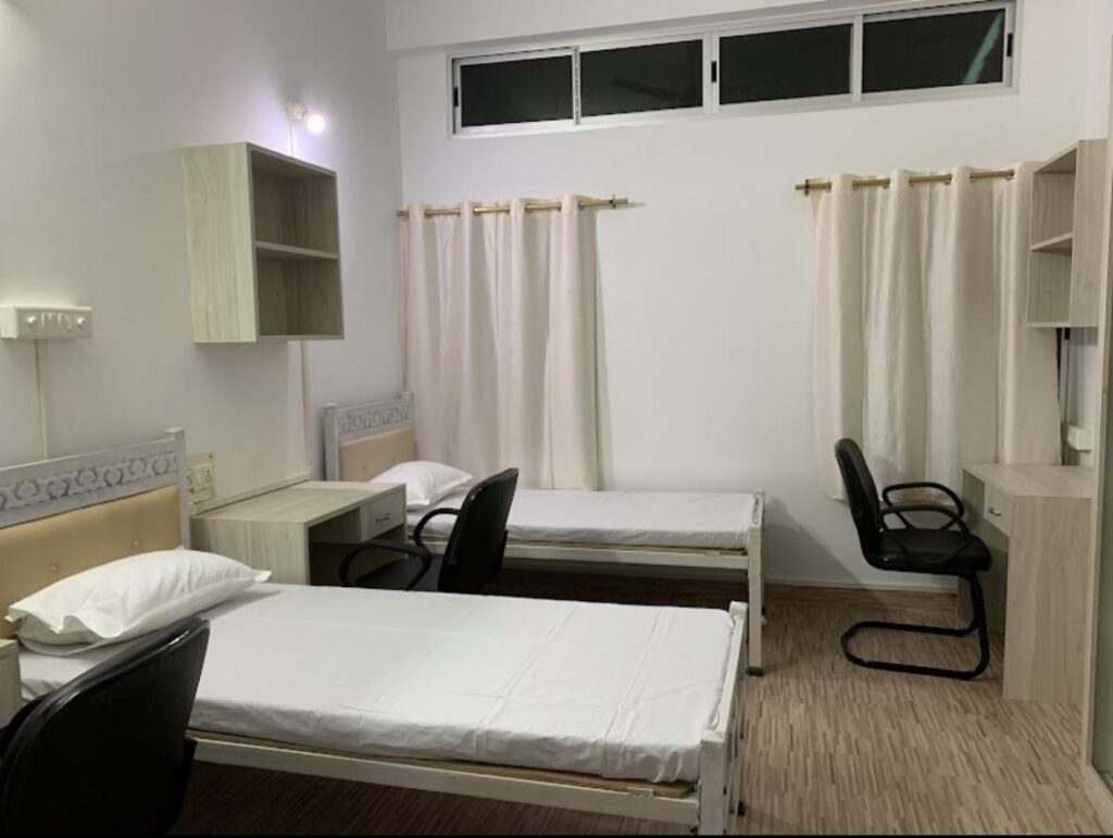 BOYS PG NEAR B BARUAH