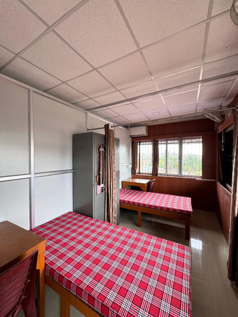 apnarooms.com verified girls pg